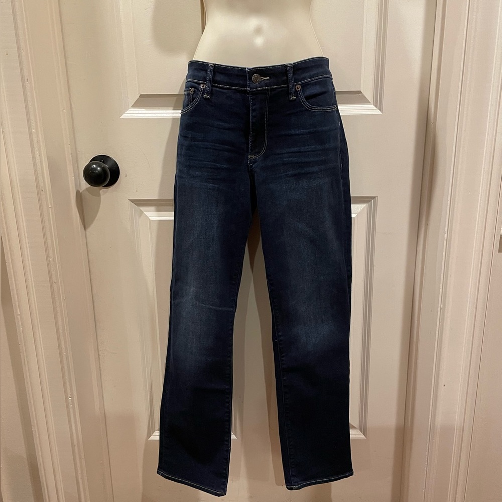 Mid-rise straight, Lucky Brand, size 10 / 30 ankle dark wash jean NWT sweet